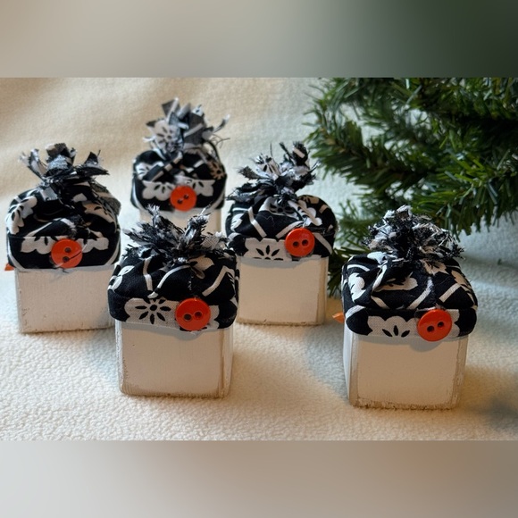 Holiday Winter Snowman Decorative Blocks Set of 5 - Picture 3 of 13